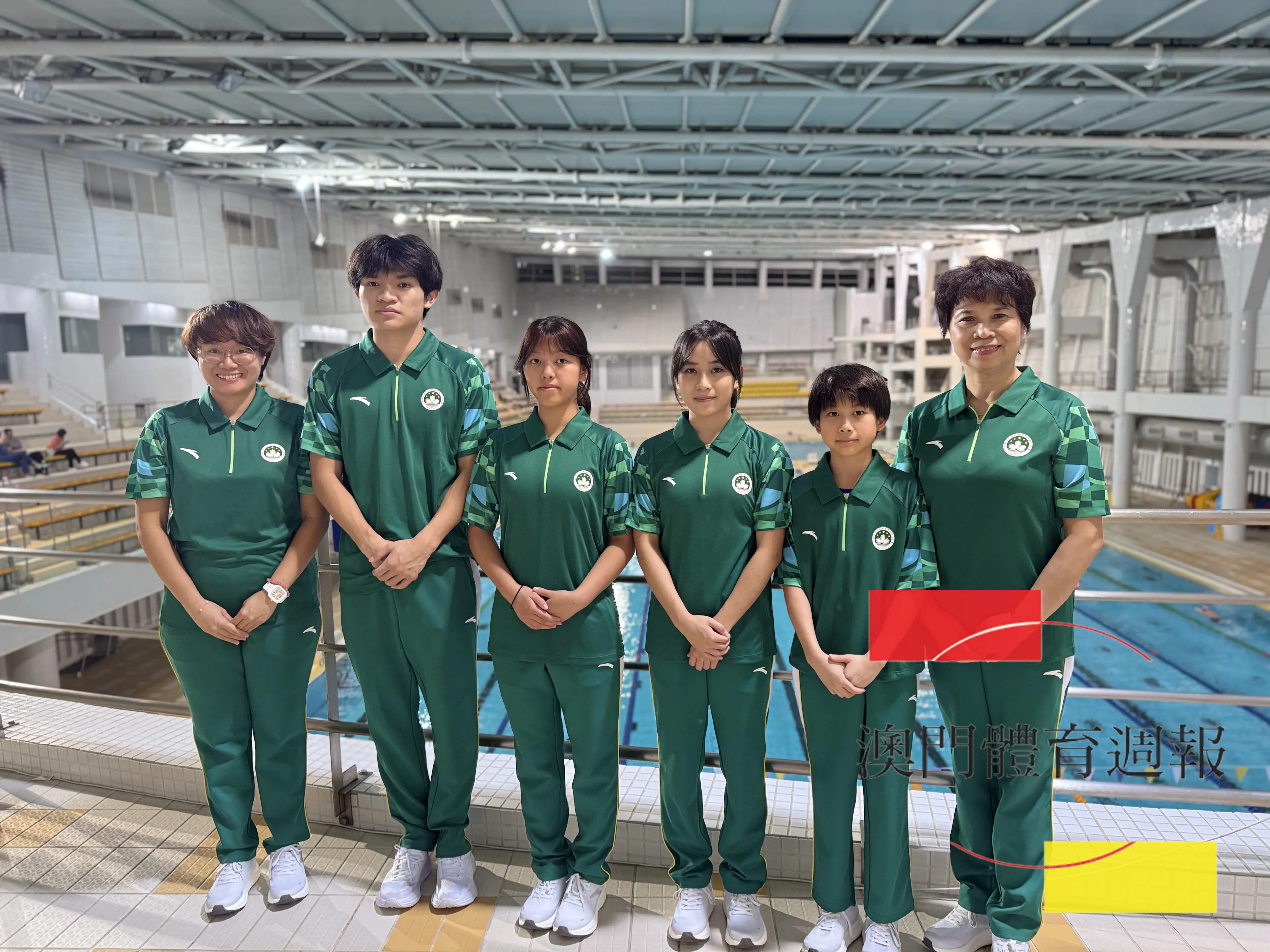 A1 領隊林翠琪(左)及教練邱影屏東師範學院右)帶領四位年輕運動員出征全運會.jpg